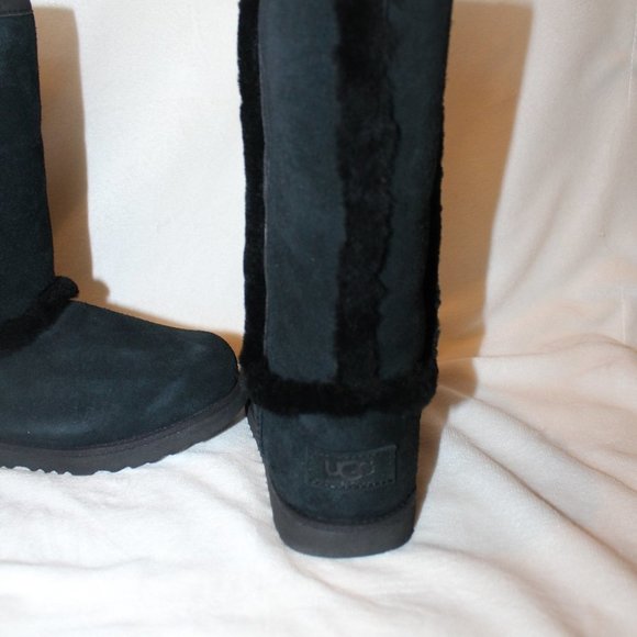 NIB UGG HADLEY YOUTH 4 5 WOMEN'S 6 7 TALL SUEDE SHEARLING BOOTS BLACK - Picture 6 of 7